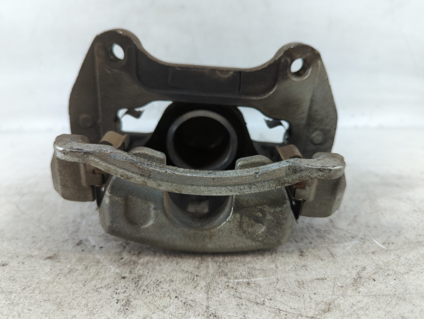 2010-2011 Buick Lacrosse Rear Passenger Right Brake Caliper - Oemusedautoparts1.com