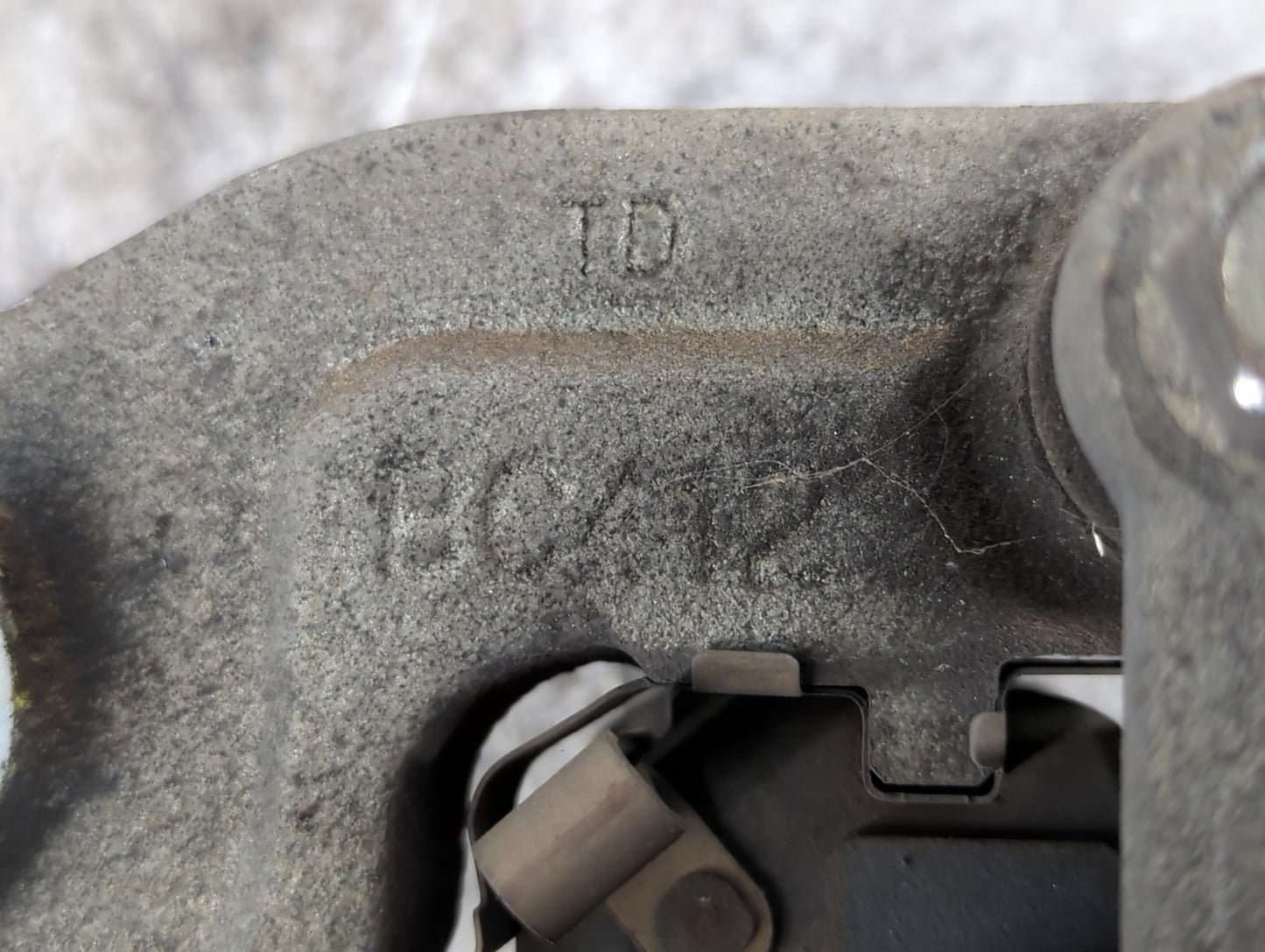 2010-2016 Buick Lacrosse Front Driver Left Brake Caliper - Oemusedautoparts1.com