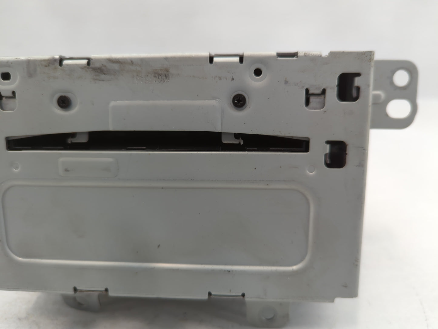 2010-2012 Buick Lacrosse Radio AM FM Cd Player Receiver Replacement P/N:20983517 Fits Fits 2010 2011 2012 OEM Used Auto Part
