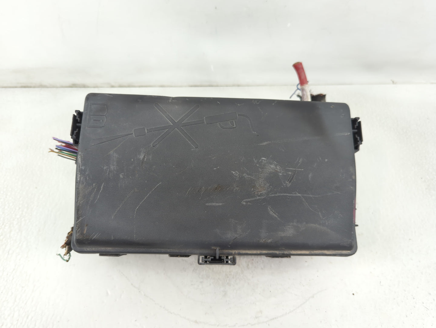 2011 Buick Lacrosse Fusebox Fuse Box Panel Relay Module P/N:812461952 Fits OEM Used Auto Parts - Oemusedautoparts1.com