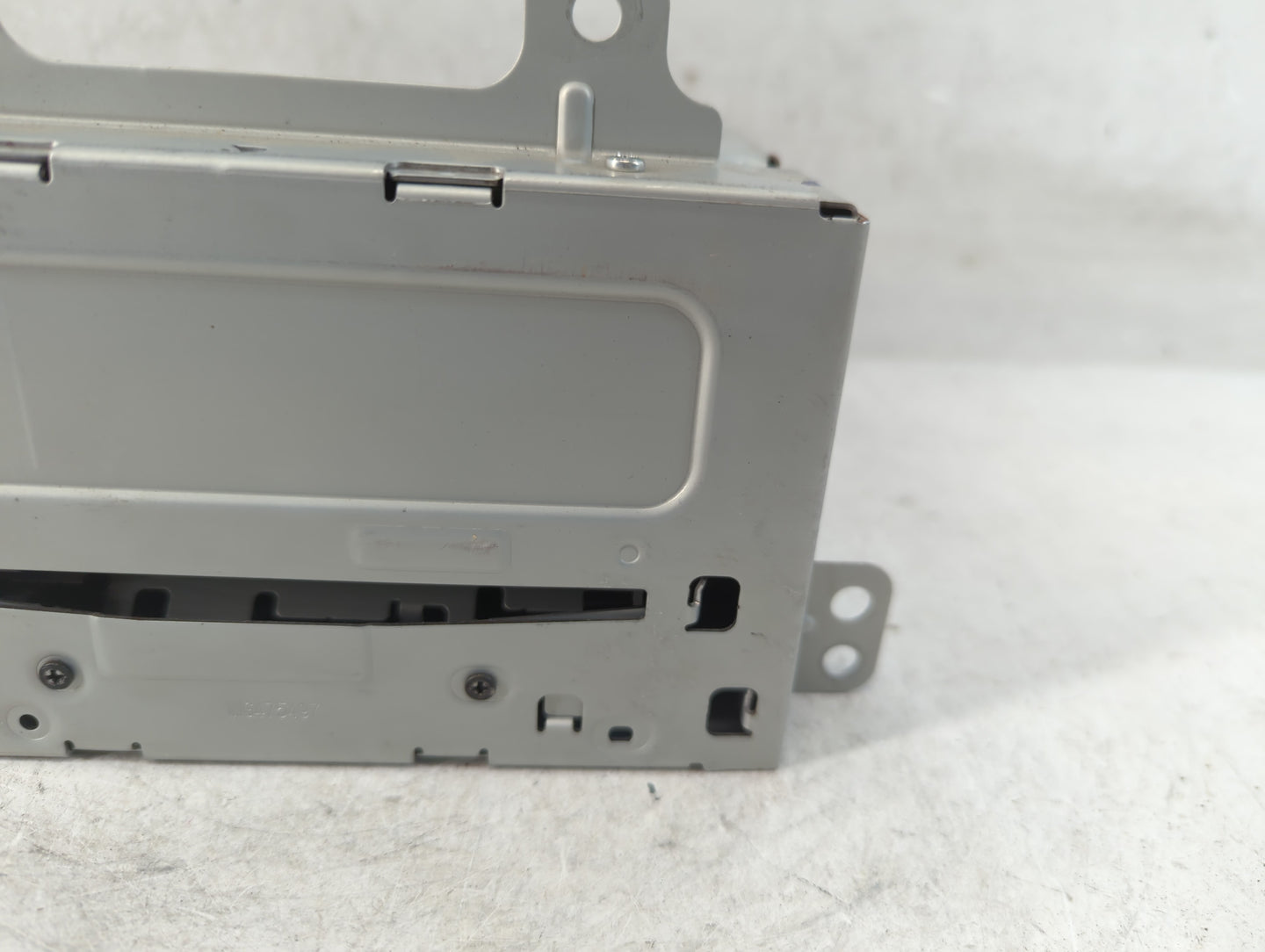 2011-2012 Buick Lacrosse Radio AM FM Cd Player Receiver Replacement P/N:20983517 Fits Fits 2010 2011 2012 OEM Used Auto Part