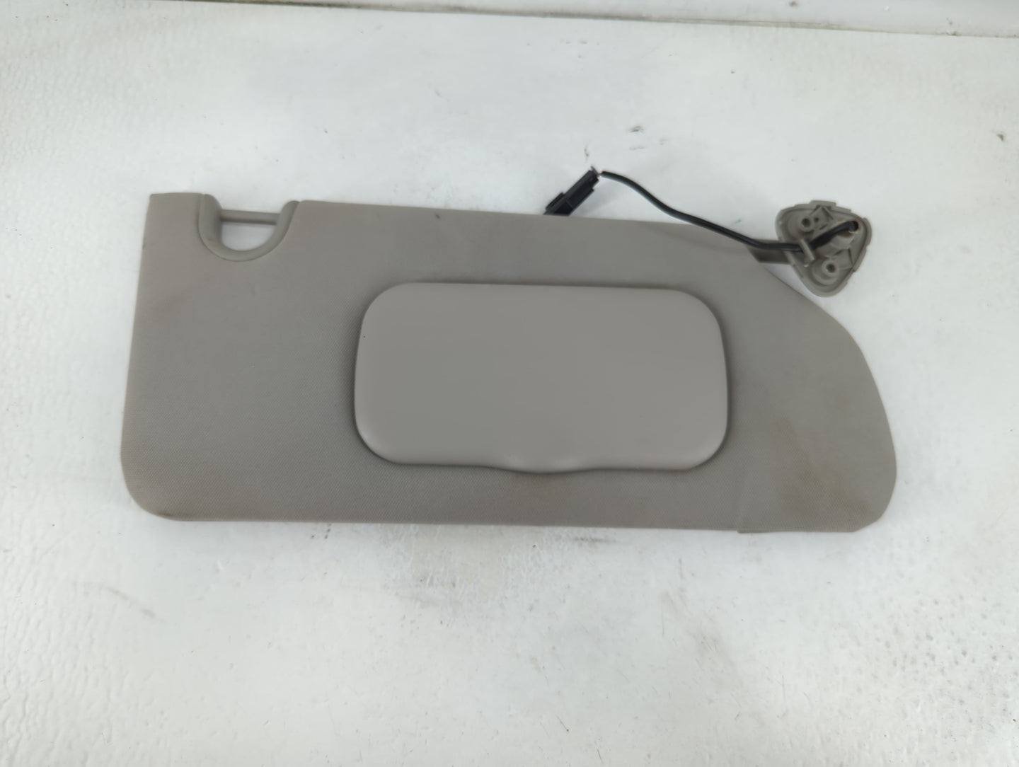 2006-2011 Buick Lucerne Sun Visor Shade Replacement Passenger Right Mirror Fits Fits 2006 2007 2008 2009 2010 2011 OEM Used 