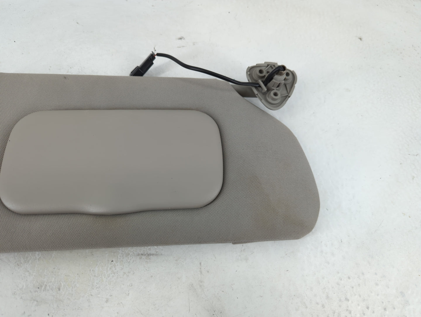 2006-2011 Buick Lucerne Sun Visor Shade Replacement Passenger Right Mirror Fits Fits 2006 2007 2008 2009 2010 2011 OEM Used 