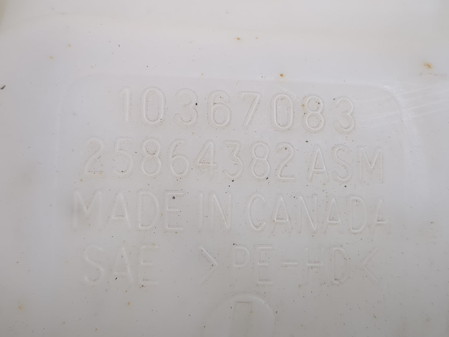 2006-2011 Buick Lucerne Windshield Washer Fluid Reservoir Bottle Oem - Oemusedautoparts1.com