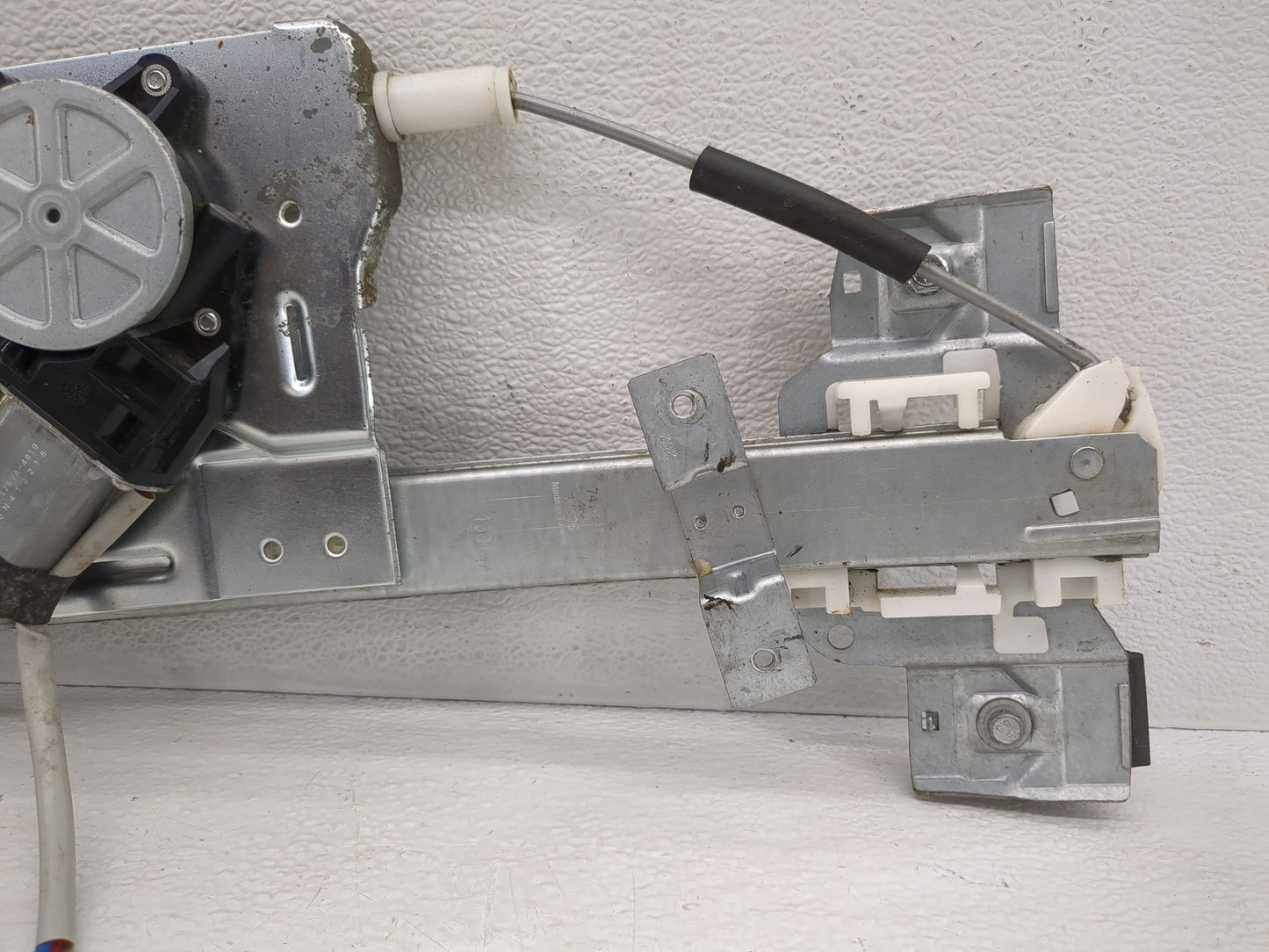 2006-2011 Buick Lucerne Used Window Regulator Passenger Front 1086332 - Oemusedautoparts1.com