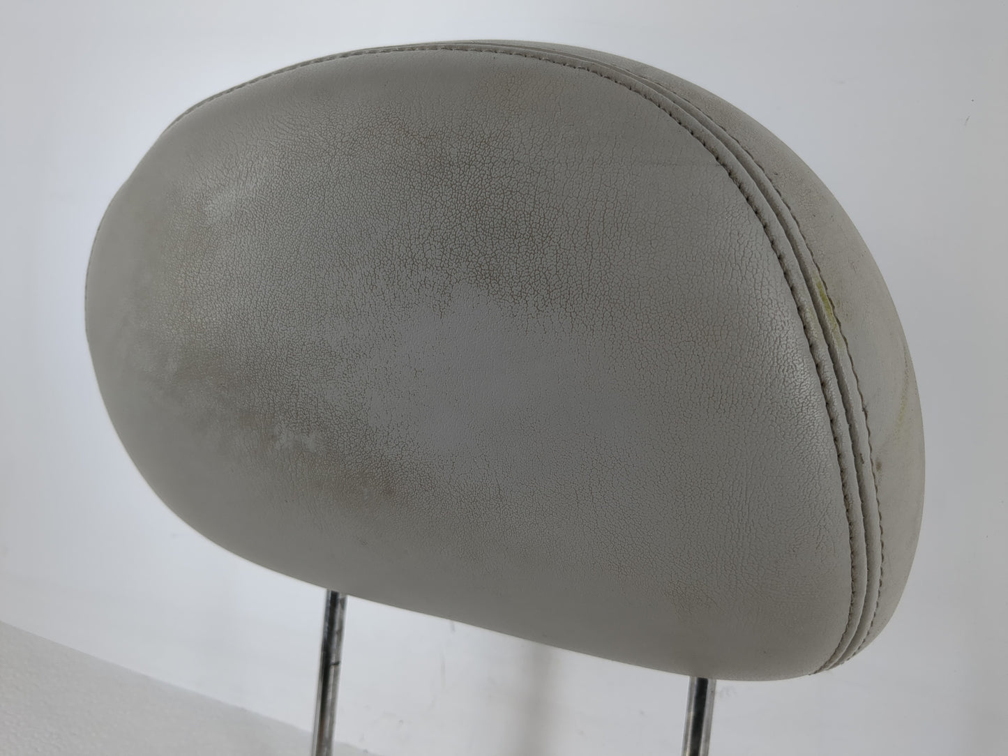 2011-2011 Buick Lucerne Headrest Head Rest Front Driver Passenger Seat - Oemusedautoparts1.com