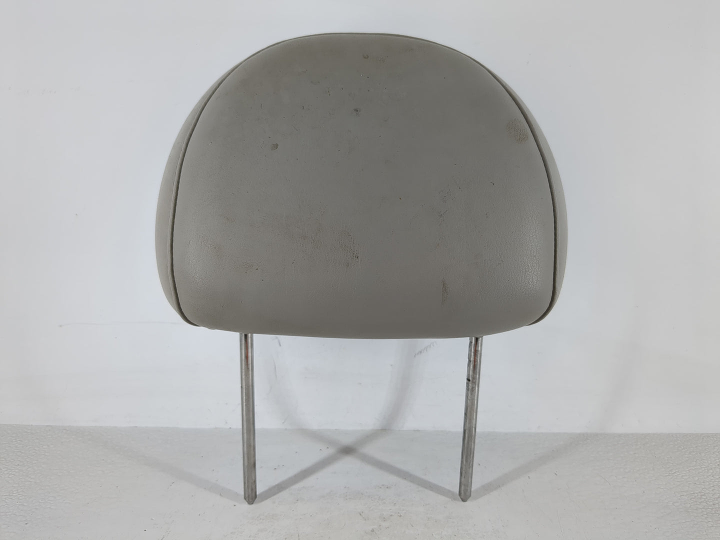 2011-2011 Buick Lucerne Headrest Head Rest Front Driver Passenger Seat - Oemusedautoparts1.com