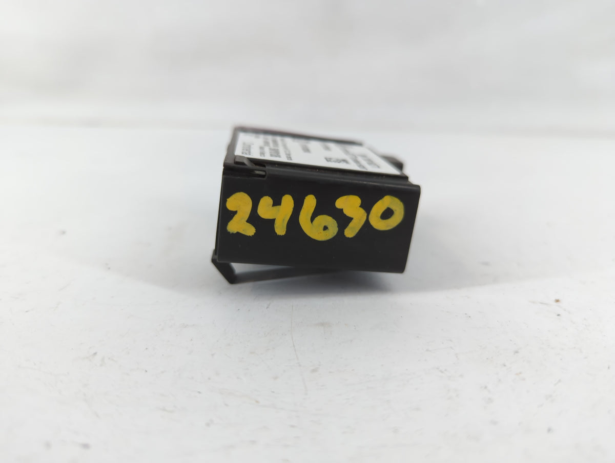 2011 Buick Lucerne Remote Door Lock Receiver - Oemusedautoparts1.com