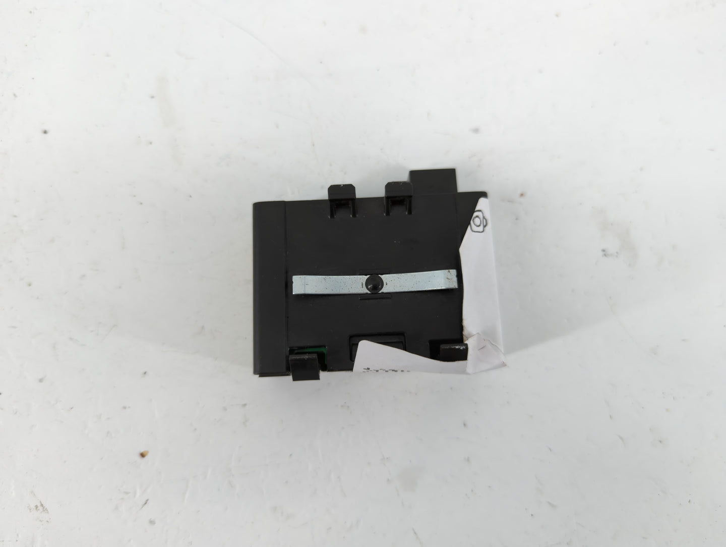 2011 Buick Lucerne Remote Door Lock Receiver - Oemusedautoparts1.com
