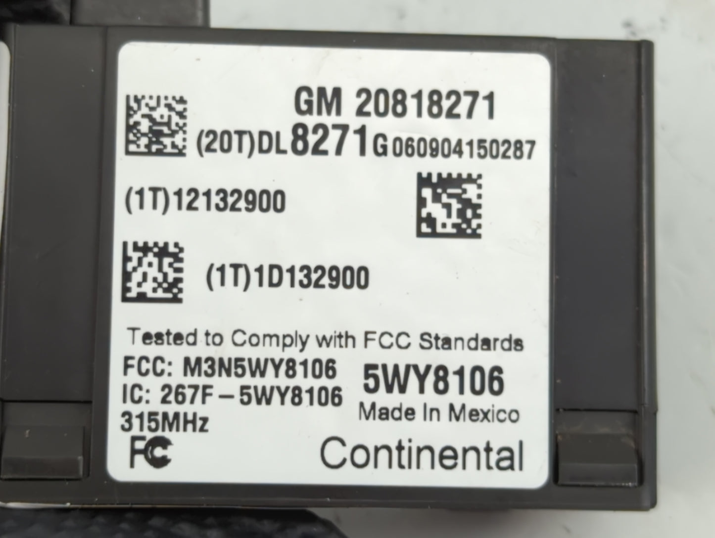 2011 Buick Lucerne Remote Door Lock Receiver - Oemusedautoparts1.com