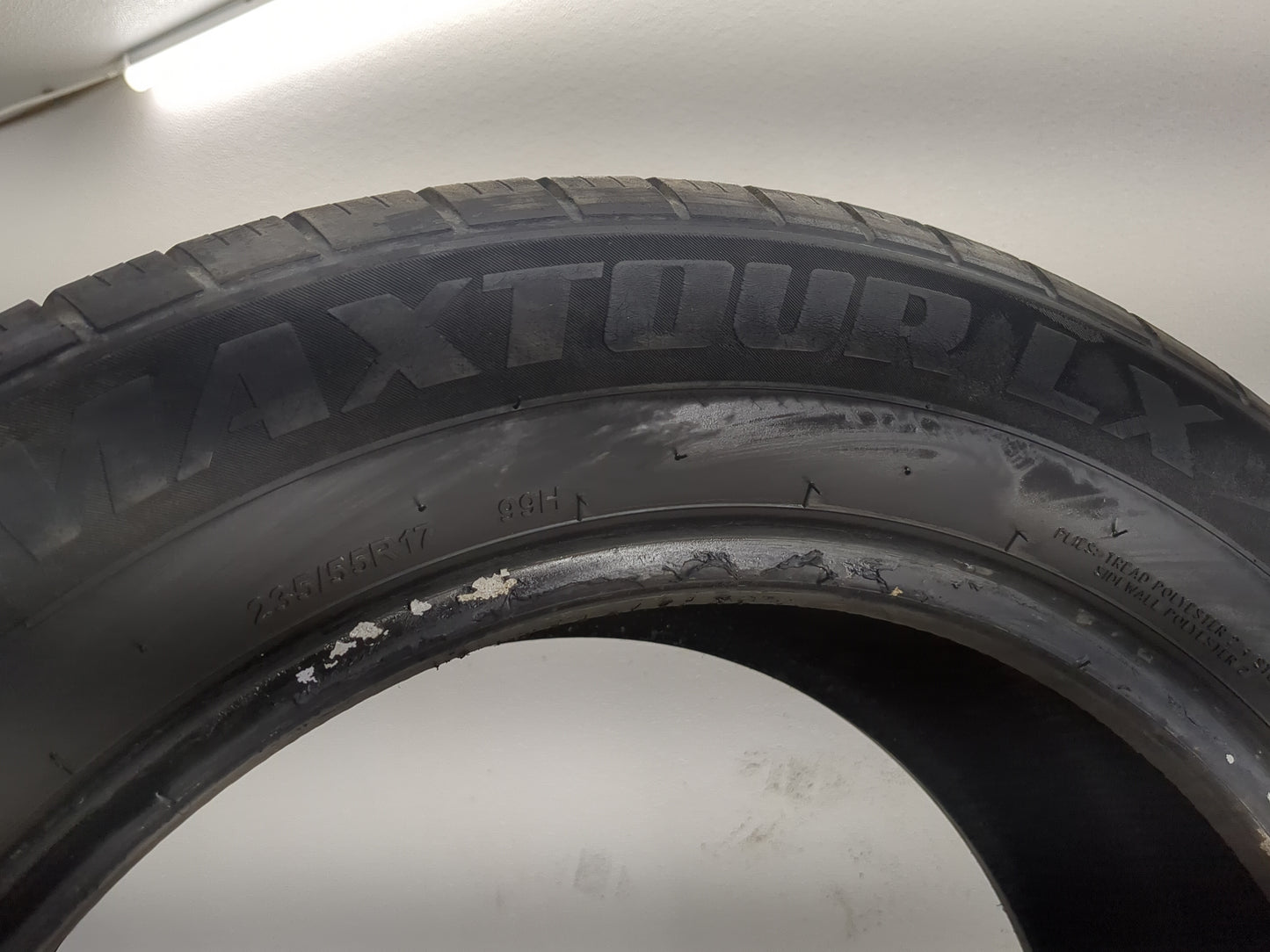 Used Tire 235/55R17 GT RADIAL MAXTOUR LX 99H - Tread Depth 9/32 - Oemusedautoparts1.com