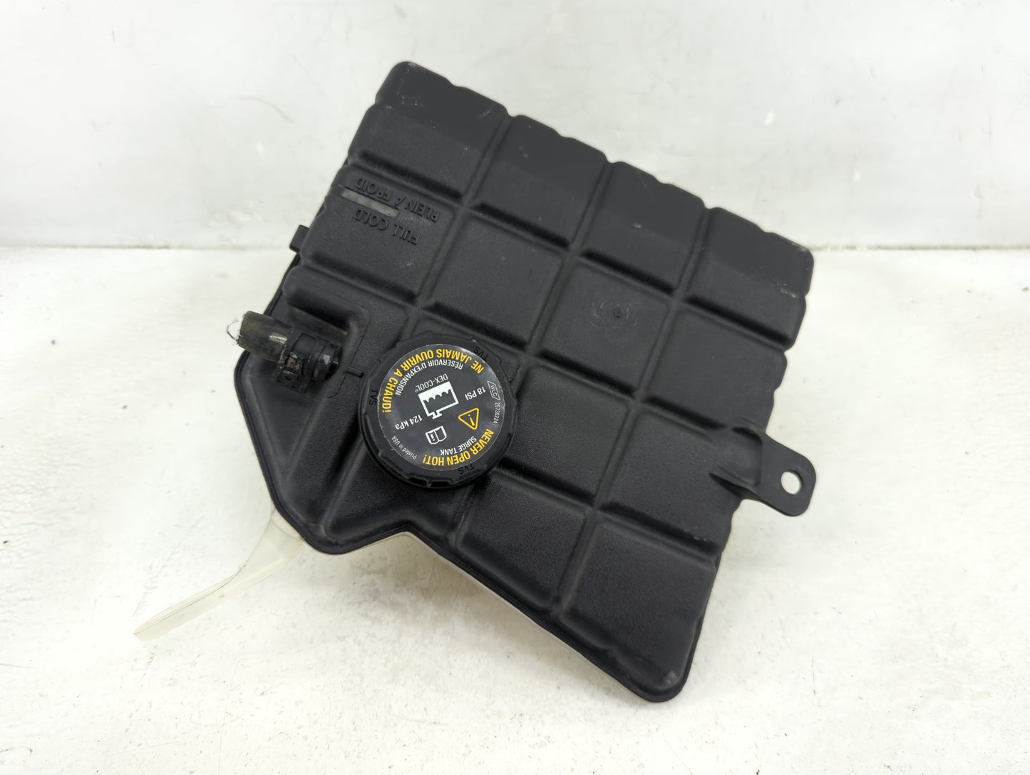 2006-2011 Buick Lucerne Radiator Coolant Overflow Expansion Tank Bottle - Oemusedautoparts1.com