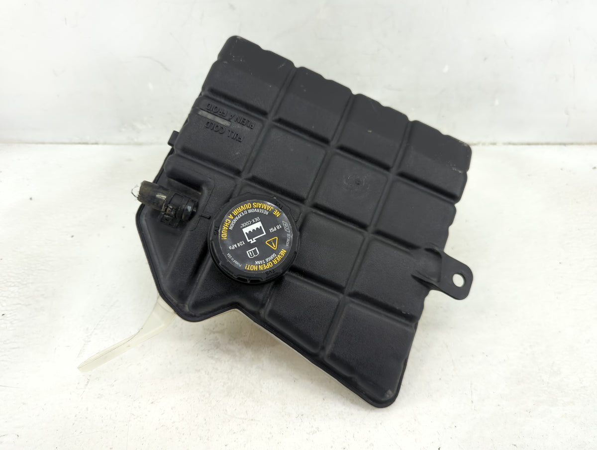 2006-2011 Buick Lucerne Radiator Coolant Overflow Expansion Tank Bottle 1389873 - Oemusedautoparts1.com