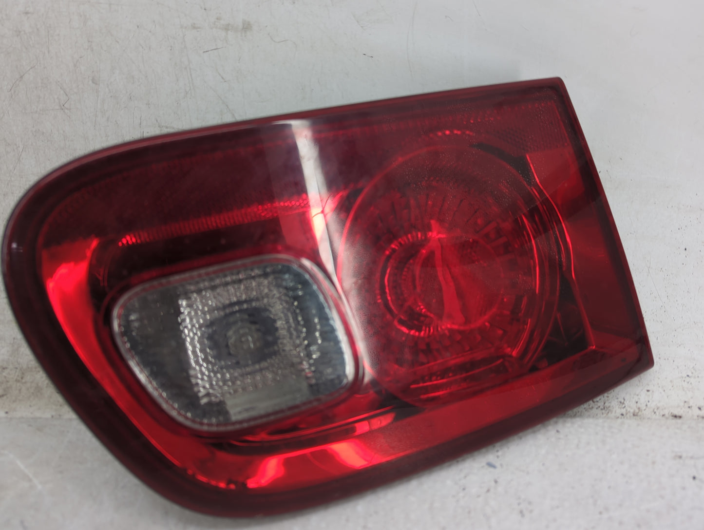 2006-2011 Buick Lucerne Tail Light Assembly Passenger Right OEM P/N:25754857 Fits Fits 2006 2007 2008 2009 2010 2011 OEM Use
