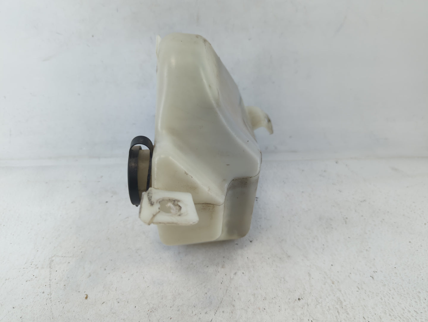 2006-2011 Buick Lucerne Radiator Coolant Overflow Expansion Tank Bottle 686765 - Oemusedautoparts1.com