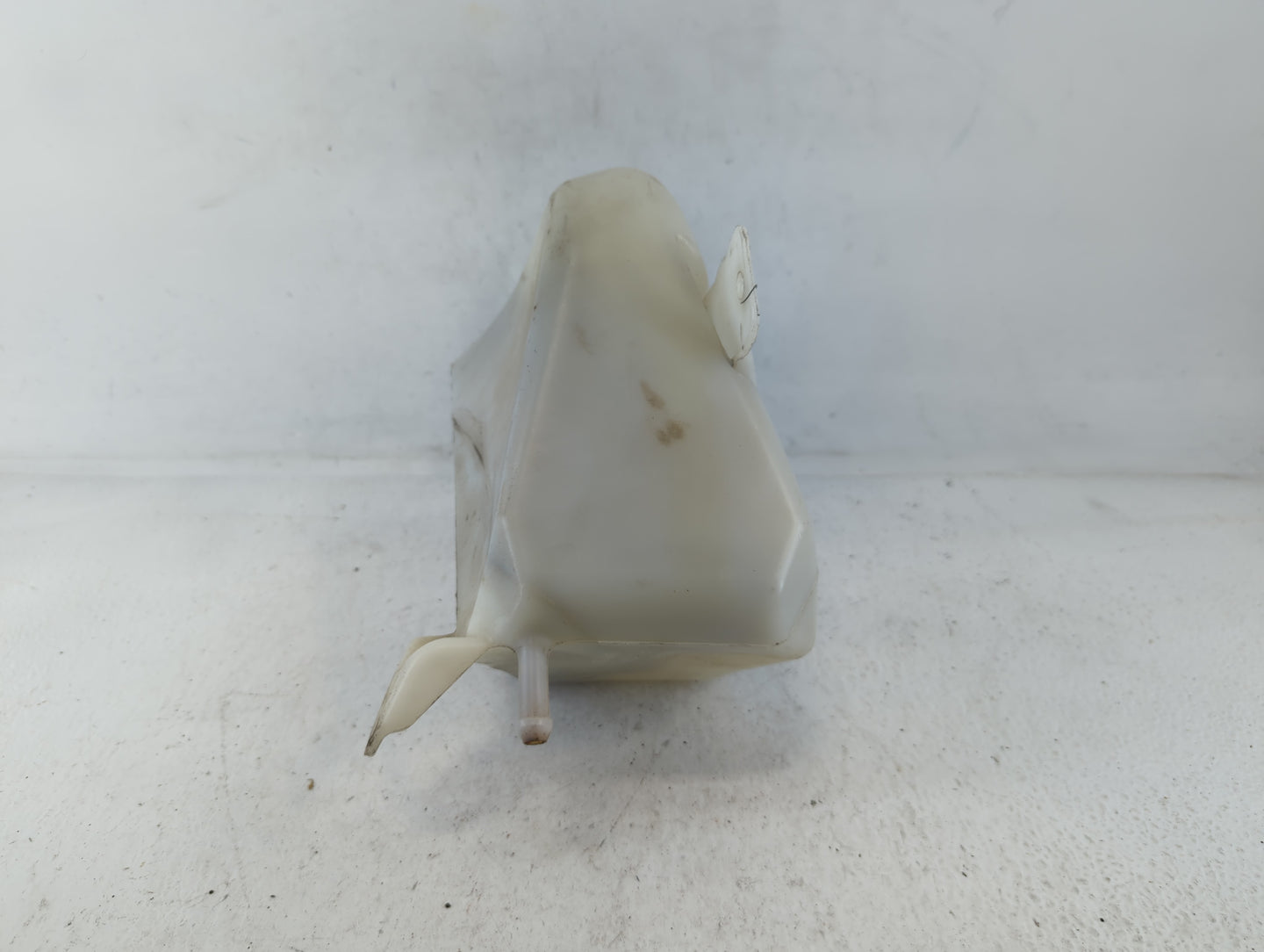 2006-2011 Buick Lucerne Radiator Coolant Overflow Expansion Tank Bottle 686765 - Oemusedautoparts1.com