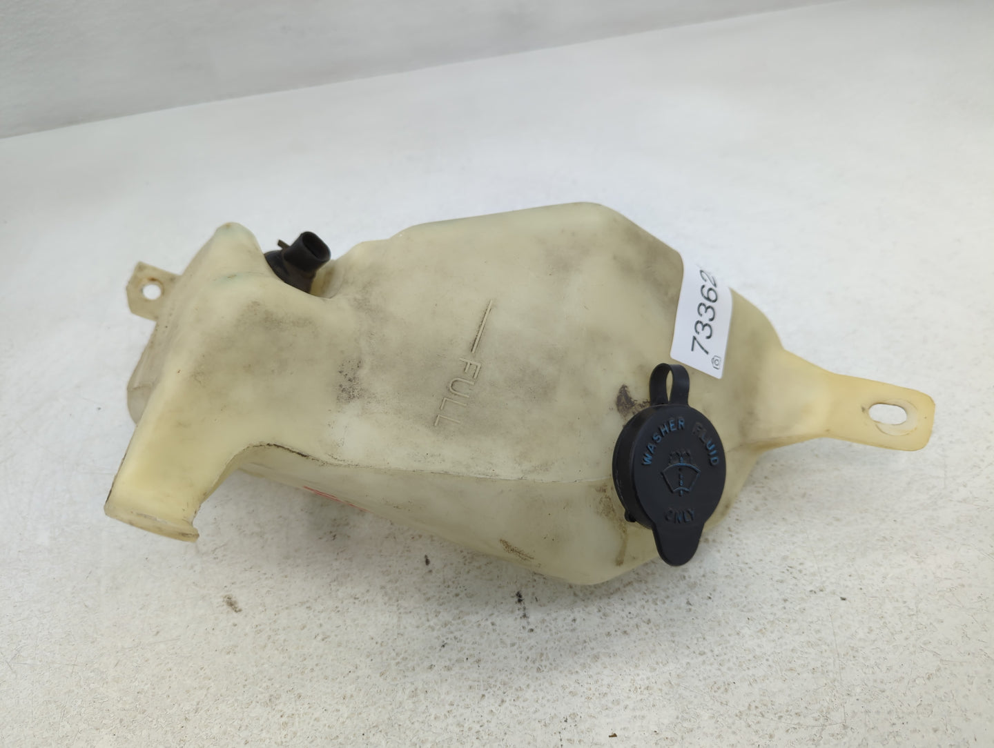 2006-2011 Buick Lucerne Windshield Washer Fluid Reservoir Bottle Oem - Oemusedautoparts1.com
