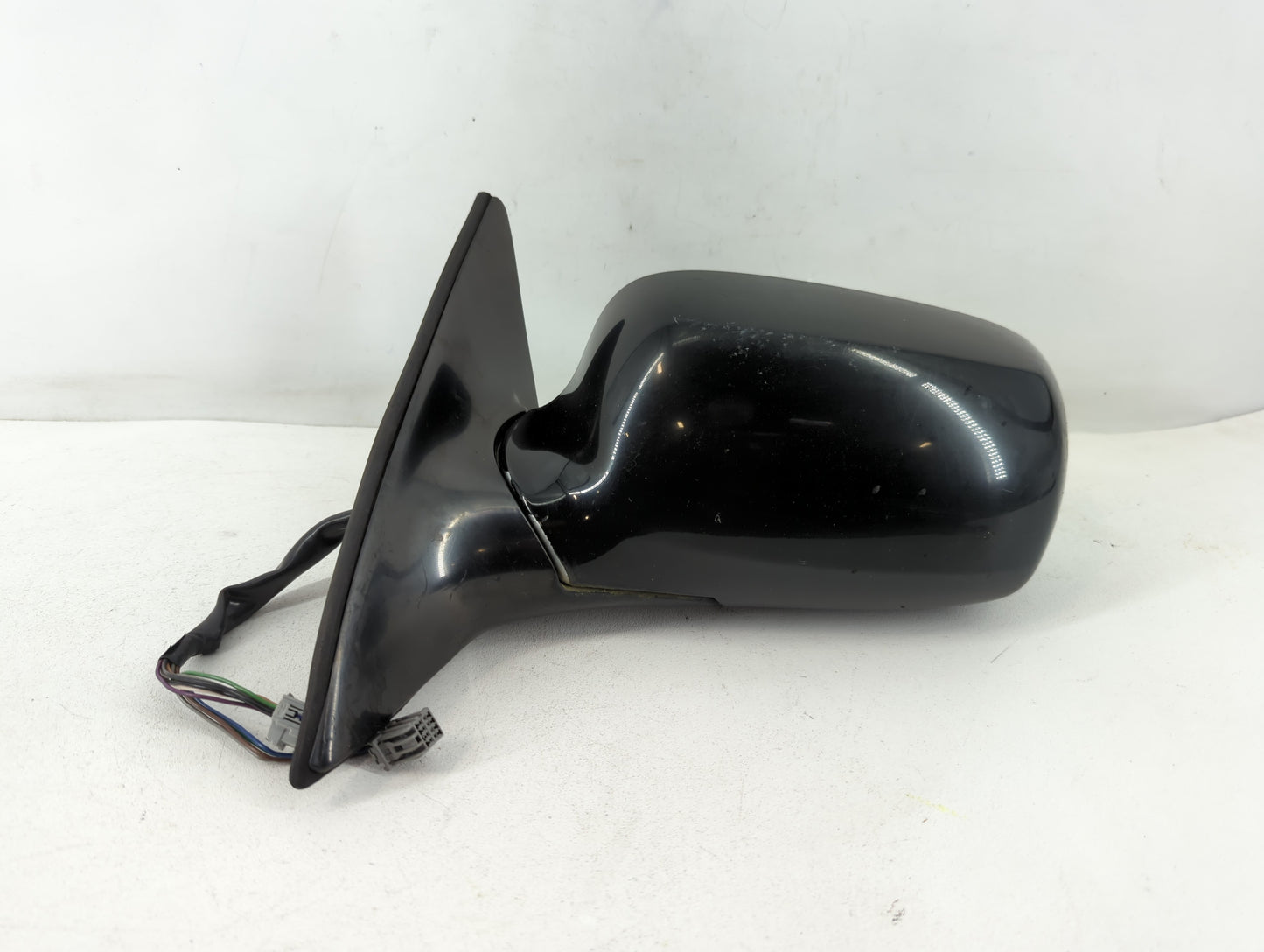 2010-2011 Buick Lucerne Driver Left Side View Manual Door Mirror Black - Oemusedautoparts1.com