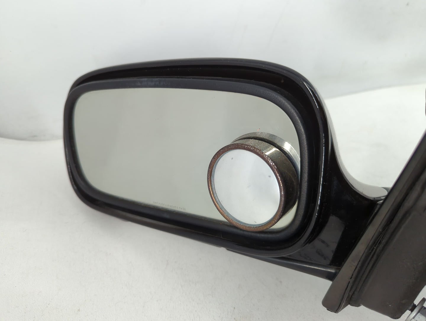 2010-2011 Buick Lucerne Driver Left Side View Manual Door Mirror Black - Oemusedautoparts1.com