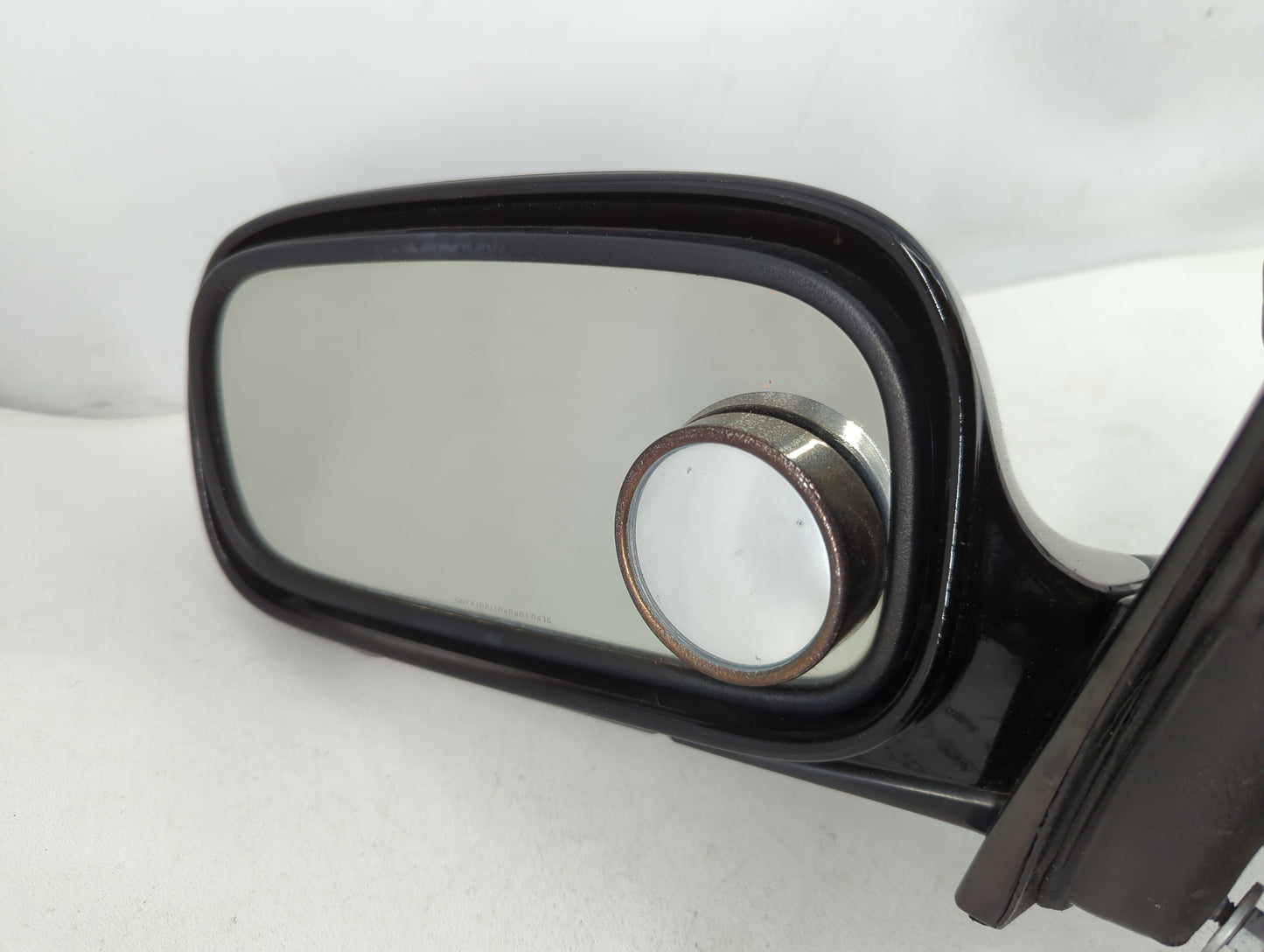 2010-2011 Buick Lucerne Driver Left Side View Manual Door Mirror Black - Oemusedautoparts1.com