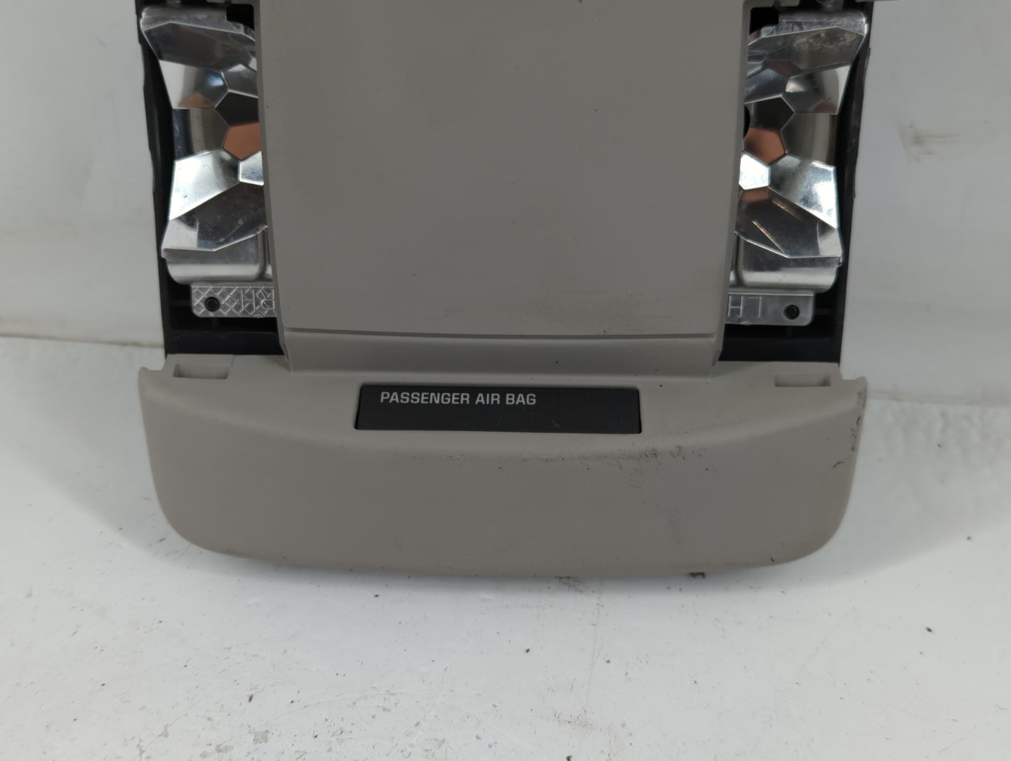 2006-2011 Buick Lucerne Overhead Roof Console 777867 - Oemusedautoparts1.com