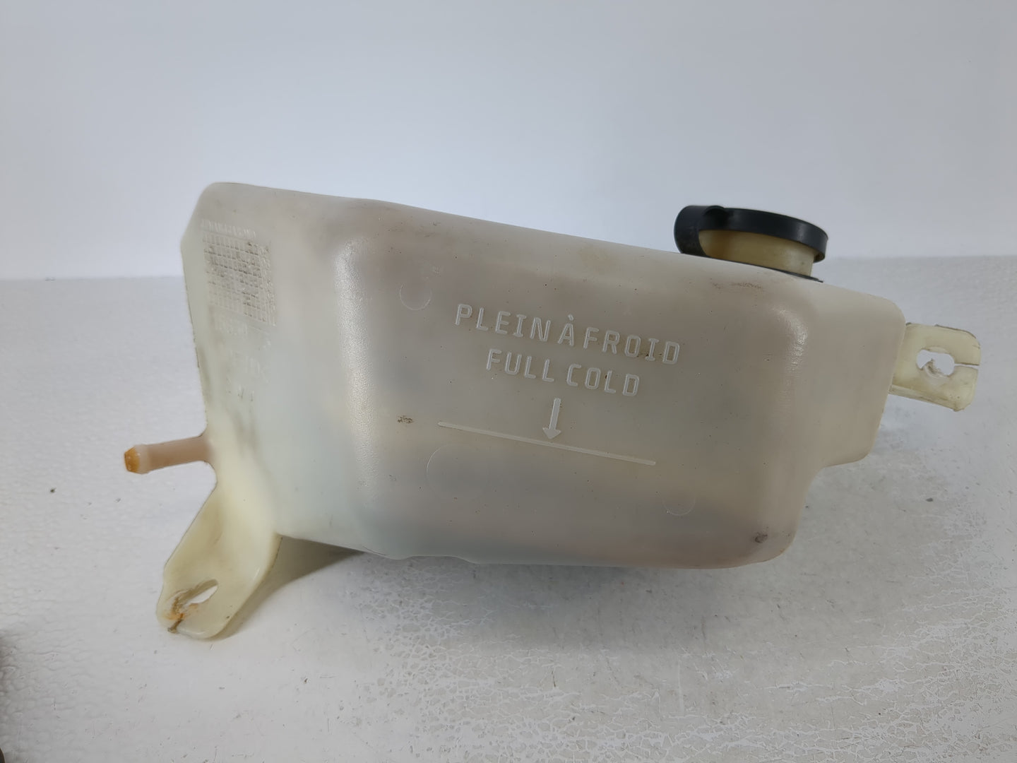 2006-2011 Buick Lucerne Radiator Coolant Overflow Expansion Tank Bottle 863387 - Oemusedautoparts1.com