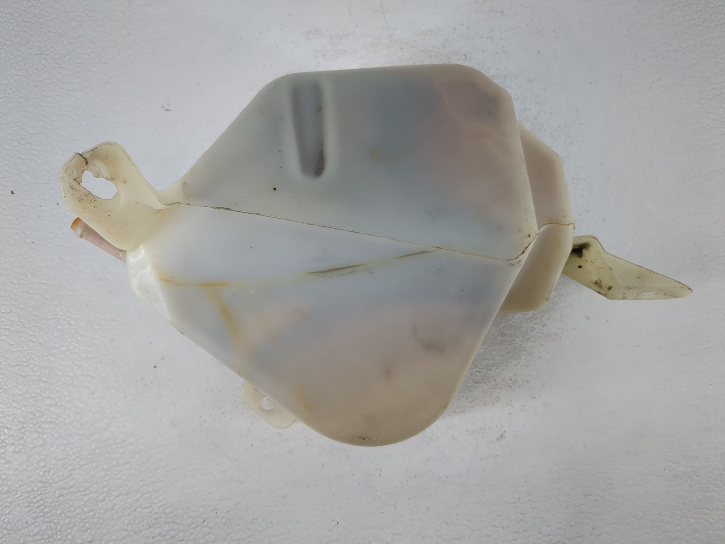 2006-2011 Buick Lucerne Radiator Coolant Overflow Expansion Tank Bottle 863387 - Oemusedautoparts1.com
