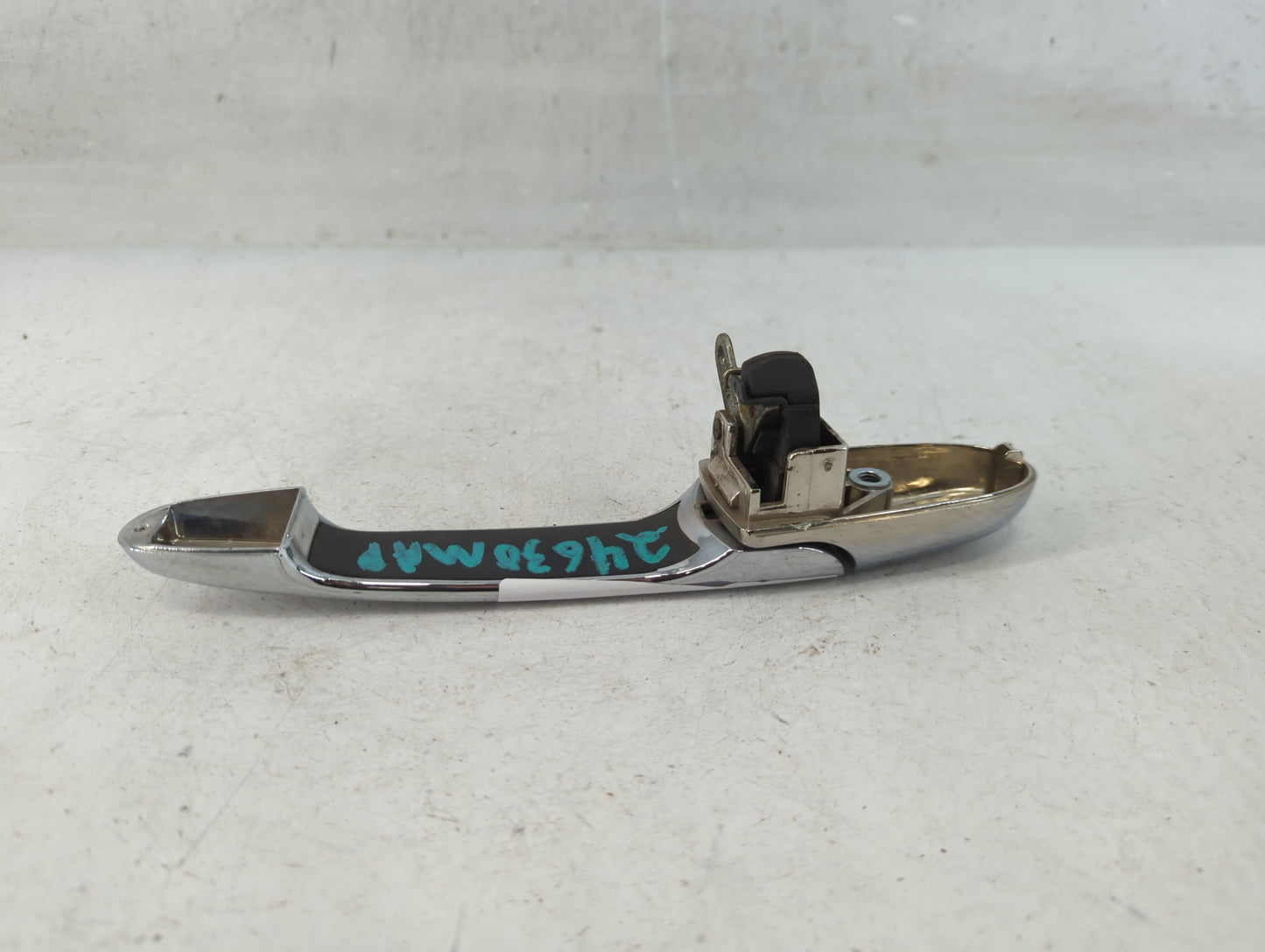 2006-2011 Buick Lucerne Driver Rear Left Door Handle Exterior Assembly - Oemusedautoparts1.com