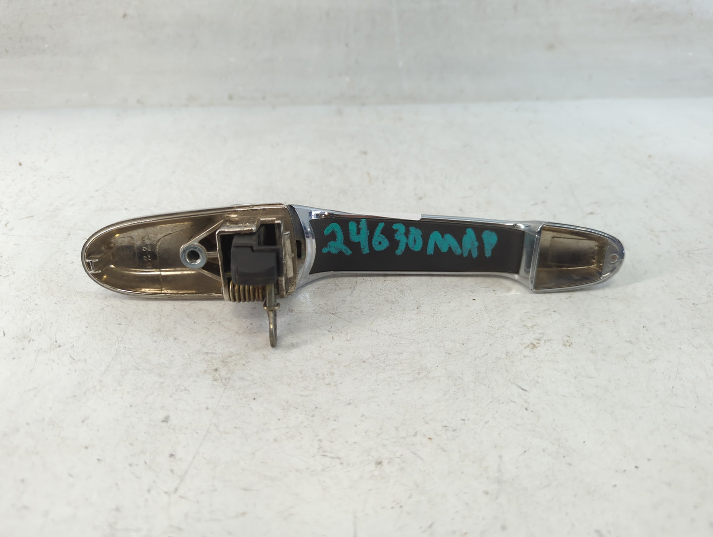 2006-2011 Buick Lucerne Driver Rear Left Door Handle Exterior Assembly - Oemusedautoparts1.com