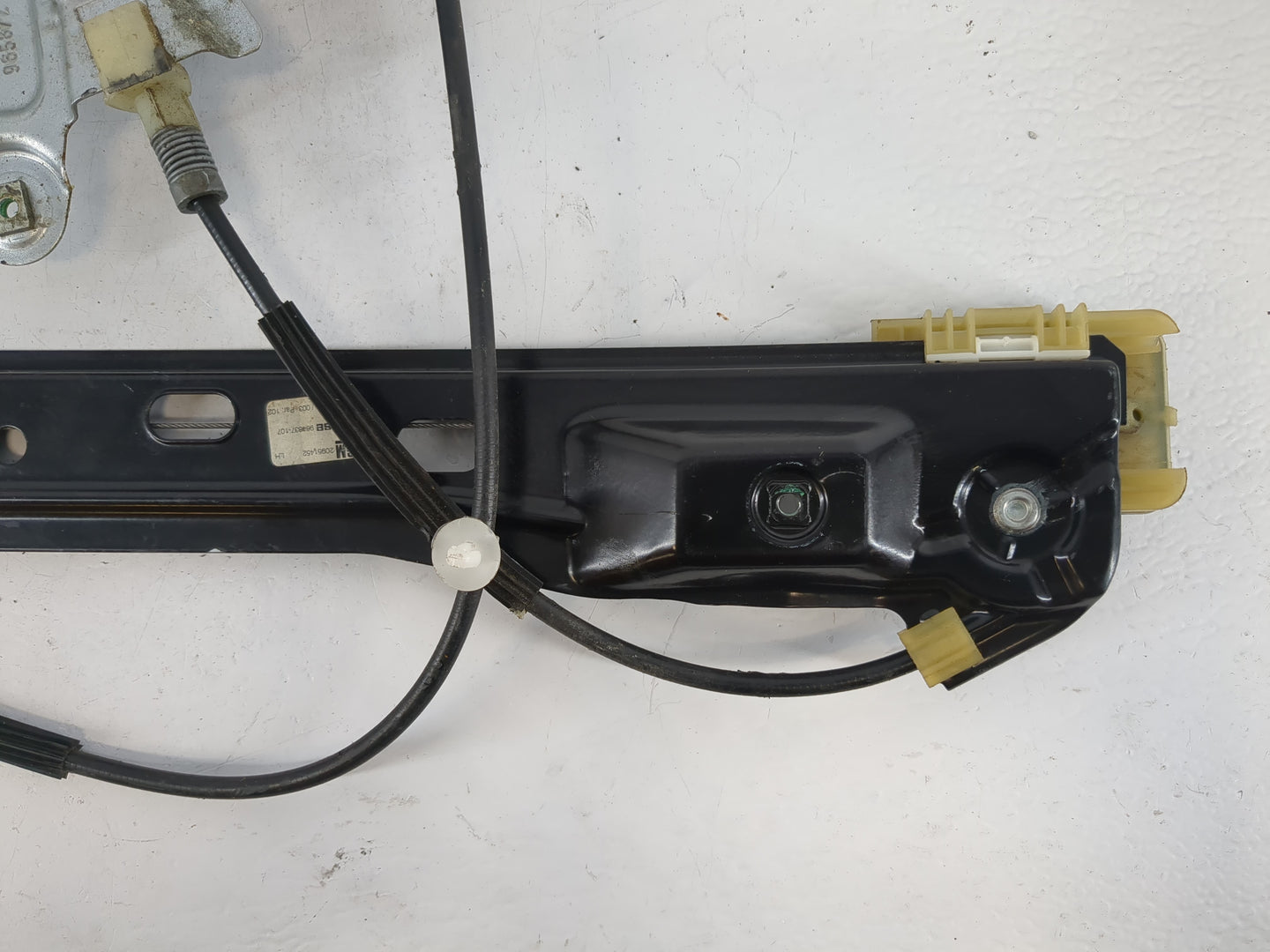 2011-2017 Buick Regal Driver Left Front Window Regulator - Oemusedautoparts1.com