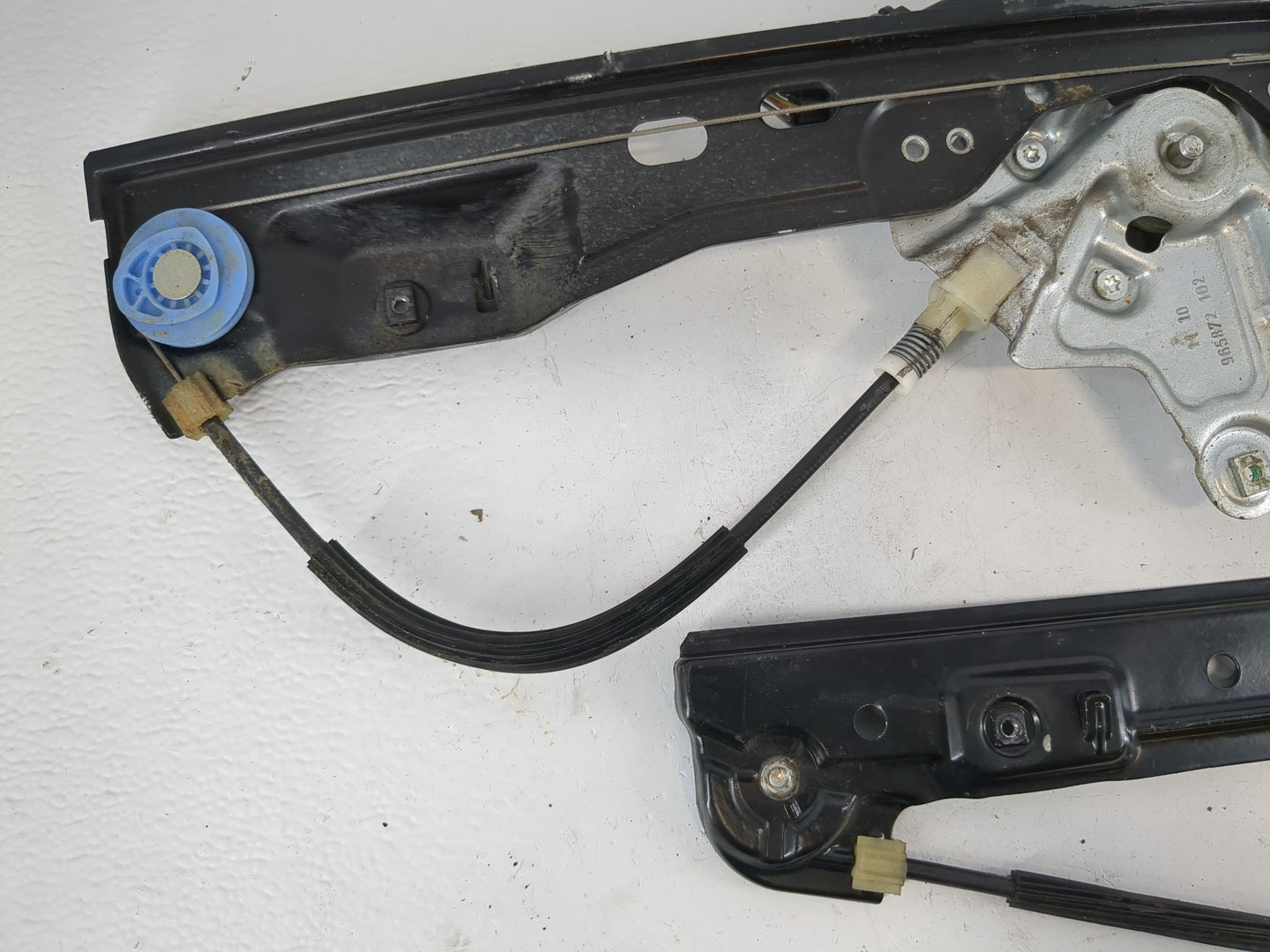 2011-2017 Buick Regal Driver Left Front Window Regulator 1036524 - Oemusedautoparts1.com