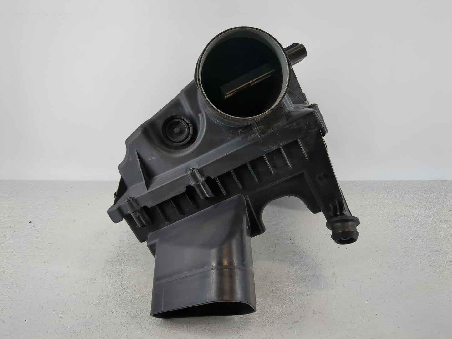 2011 Buick Regal Air Cleaner Intake-duct Hose Tube - Oemusedautoparts1.com