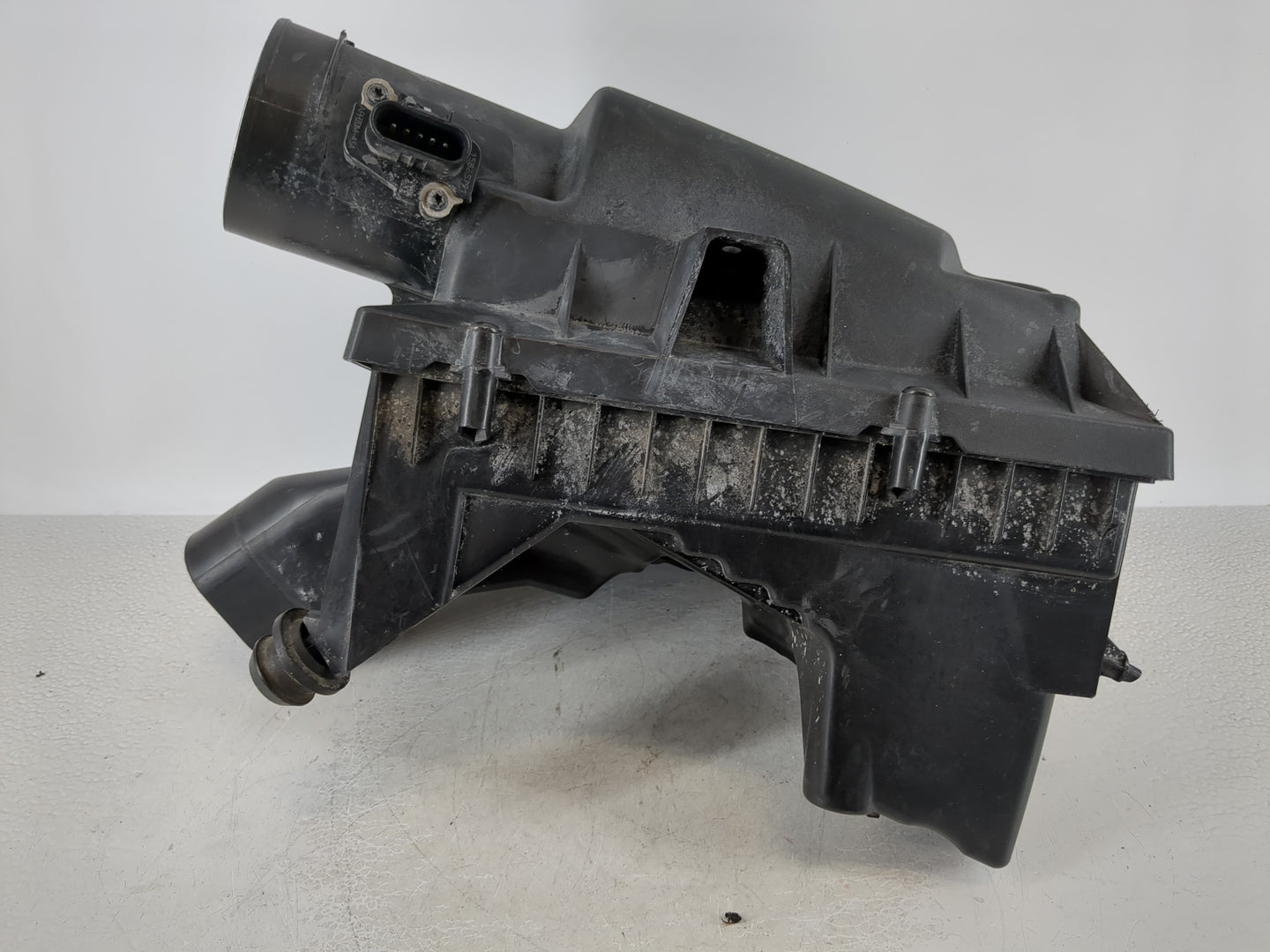 2011 Buick Regal Air Cleaner Intake-duct Hose Tube - Oemusedautoparts1.com