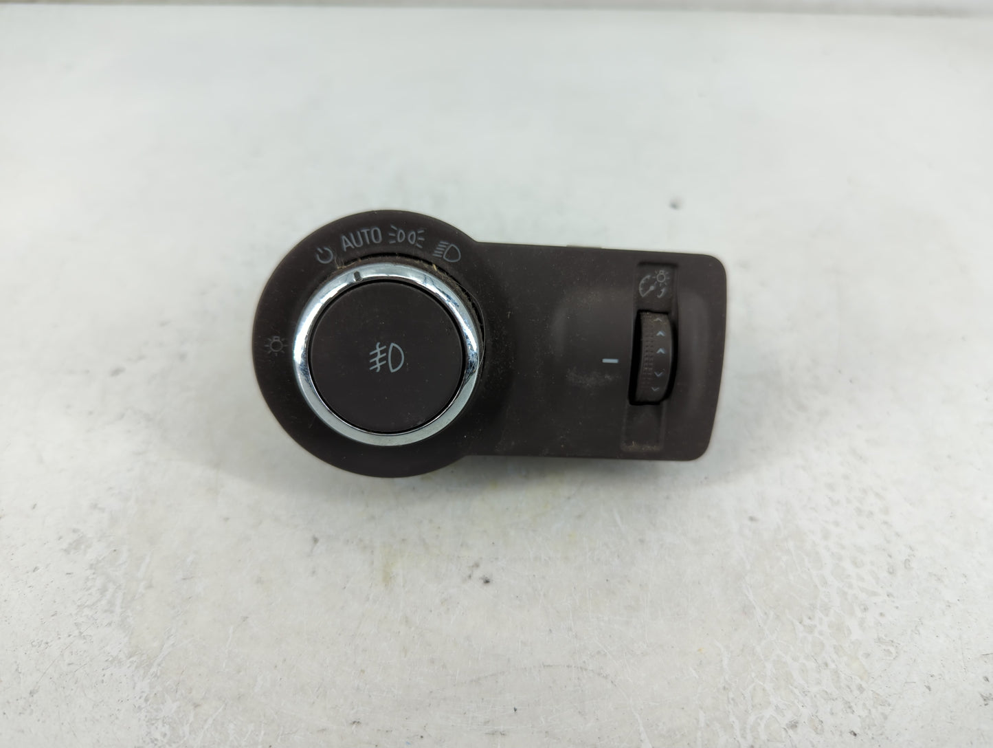 2011-2013 Buick Regal Headlight Head Light Switch Lamp Control - Oemusedautoparts1.com