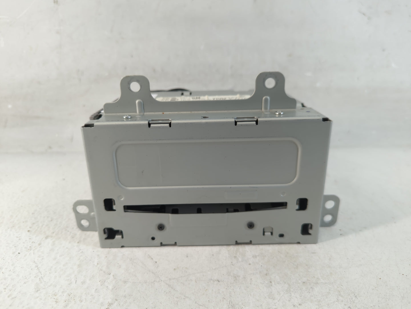 2011-2012 Buick Regal Radio AM FM Cd Player Receiver Replacement P/N:20983517 Fits Fits 2010 2011 2012 OEM Used Auto Parts -