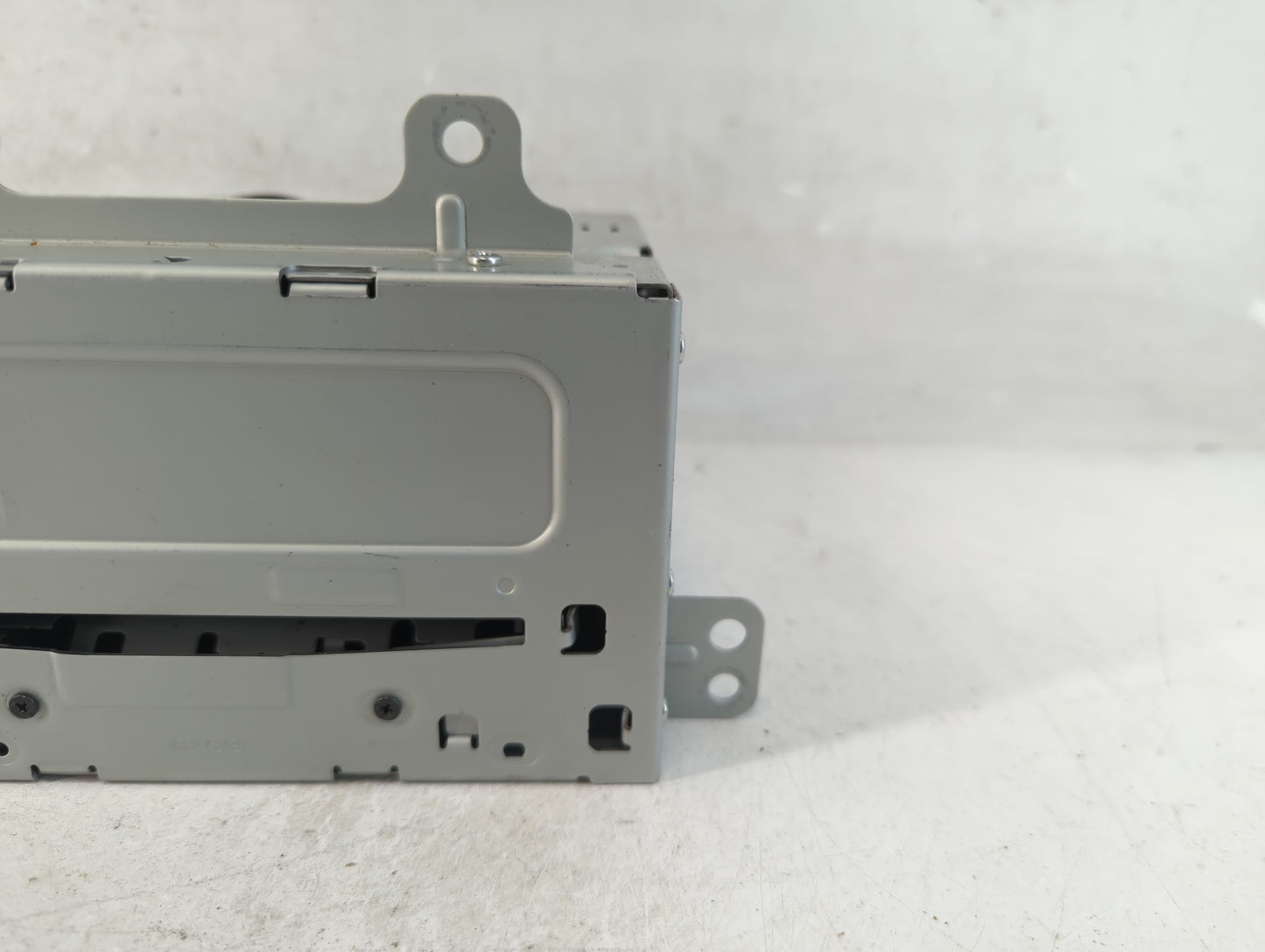 2011-2012 Buick Regal Radio AM FM Cd Player Receiver Replacement P/N:20983517 Fits Fits 2010 2011 2012 OEM Used Auto Parts -