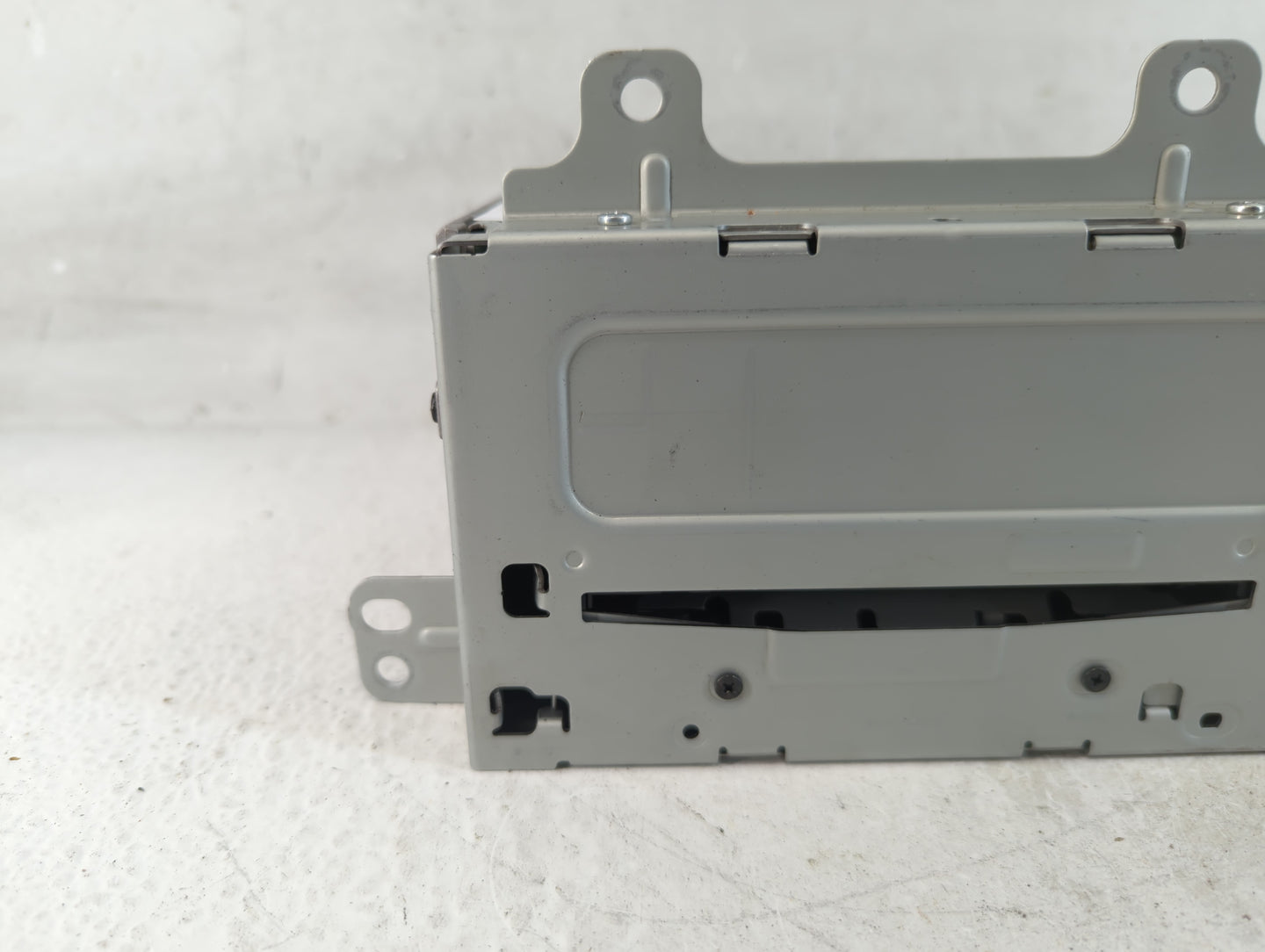 2011-2012 Buick Regal Radio AM FM Cd Player Receiver Replacement P/N:20983517 Fits Fits 2010 2011 2012 OEM Used Auto Parts -