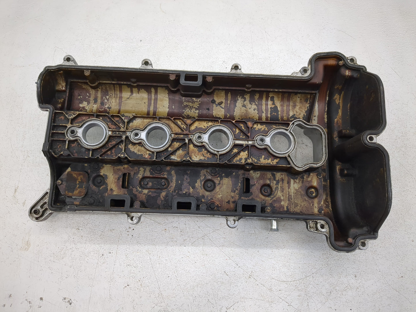 2011 Buick Regal Driver Left Cylinder Head Valve Cover Fits OEM Used Auto Parts - Oemusedautoparts1.com