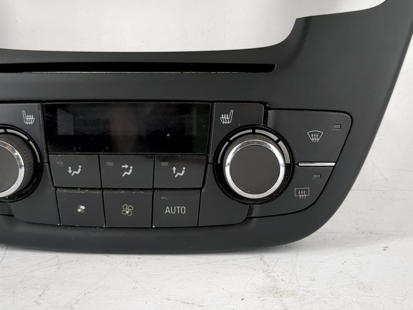 2011 Buick Regal Climate Control Module Temperature AC/Heater Replacement Fits OEM Used Auto Parts - Oemusedautoparts1.com