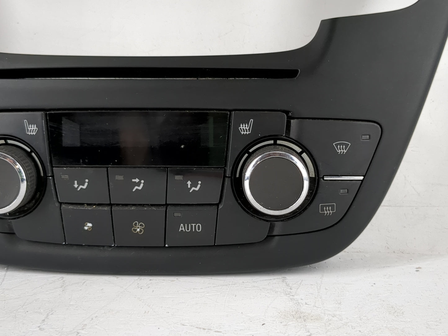 2011 Buick Regal Climate Control Module Temperature AC/Heater Replacement Fits OEM Used Auto Parts - Oemusedautoparts1.com
