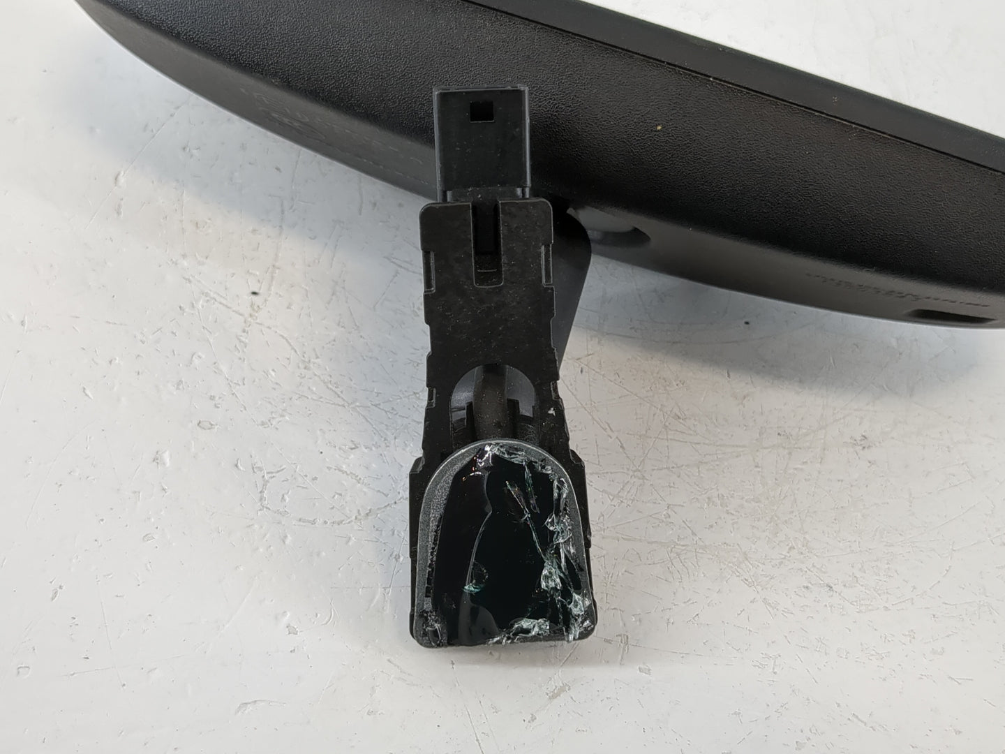 2011 Buick Regal Interior Rear View Mirror Replacement OEM Fits OEM Used Auto Parts - Oemusedautoparts1.com