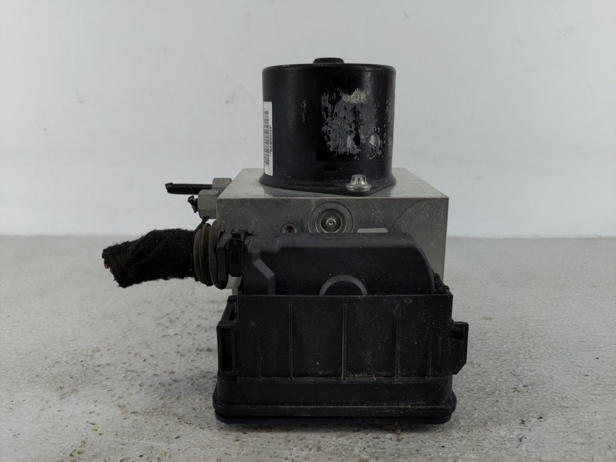2011 Buick Regal Anti-Lock Brake ABS Pump Module Actuator OEM P/N:13332549 Fits OEM Used Auto Parts - Oemusedautoparts1.com
