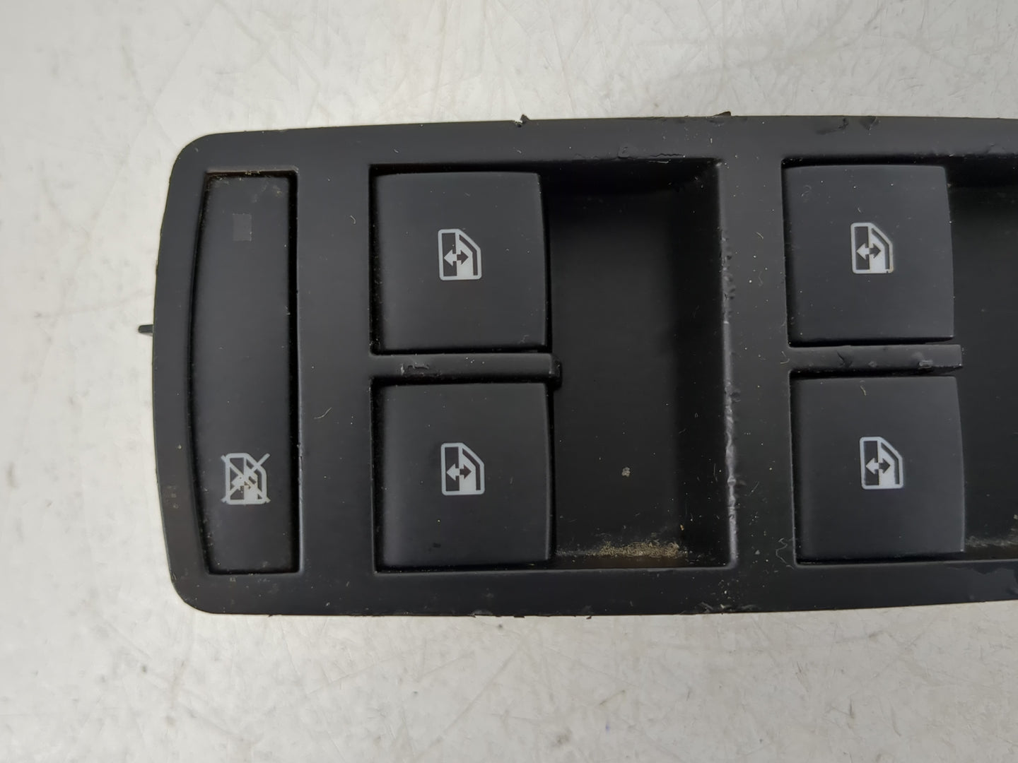 2011 Buick Regal Master Power Window Switch Replacement Driver Side Left P/N:13222224 Fits Fits 2012 OEM Used Auto Parts - O