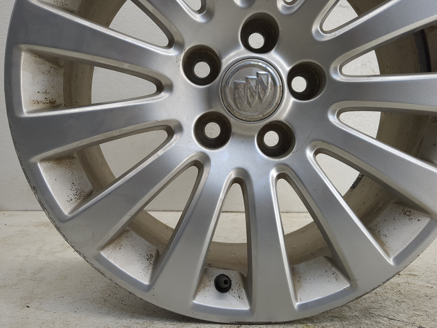 2011-2013 Buick Regal Oem Wheel Rim - Oemusedautoparts1.com