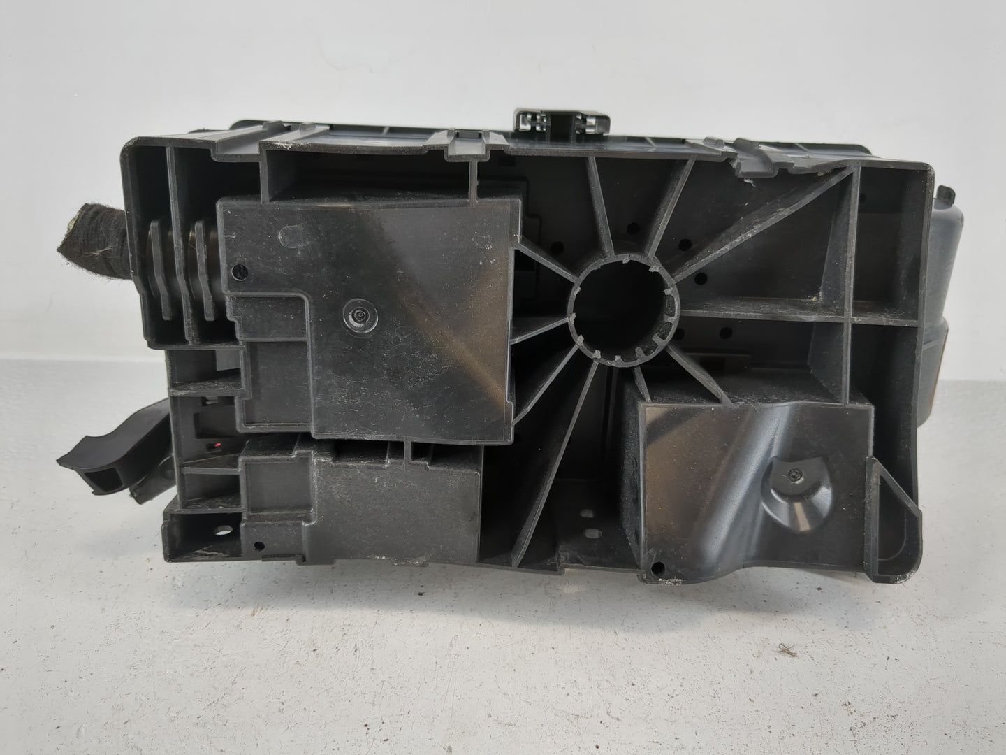 2011 Buick Regal Fusebox Fuse Box Panel Relay Module P/N:13343935 Fits OEM Used Auto Parts - Oemusedautoparts1.com