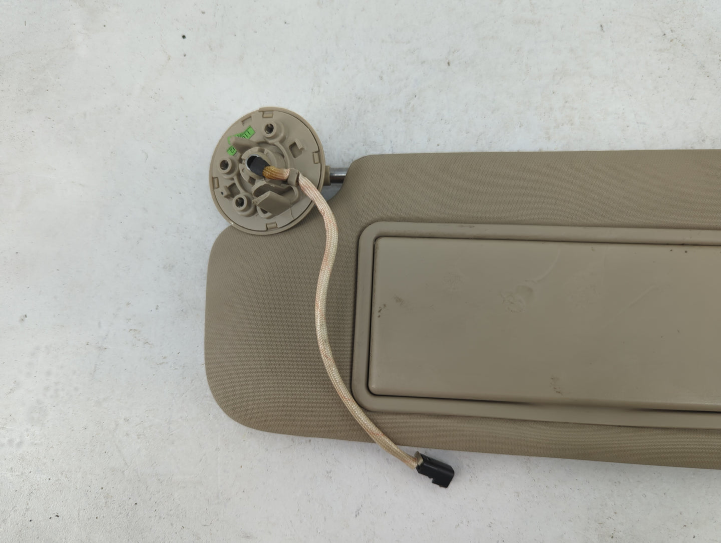 2011-2015 Buick Regal Sun Visor Shade Replacement Driver Left Mirror Fits Fits 2011 2012 2013 2014 2015 OEM Used Auto Parts 