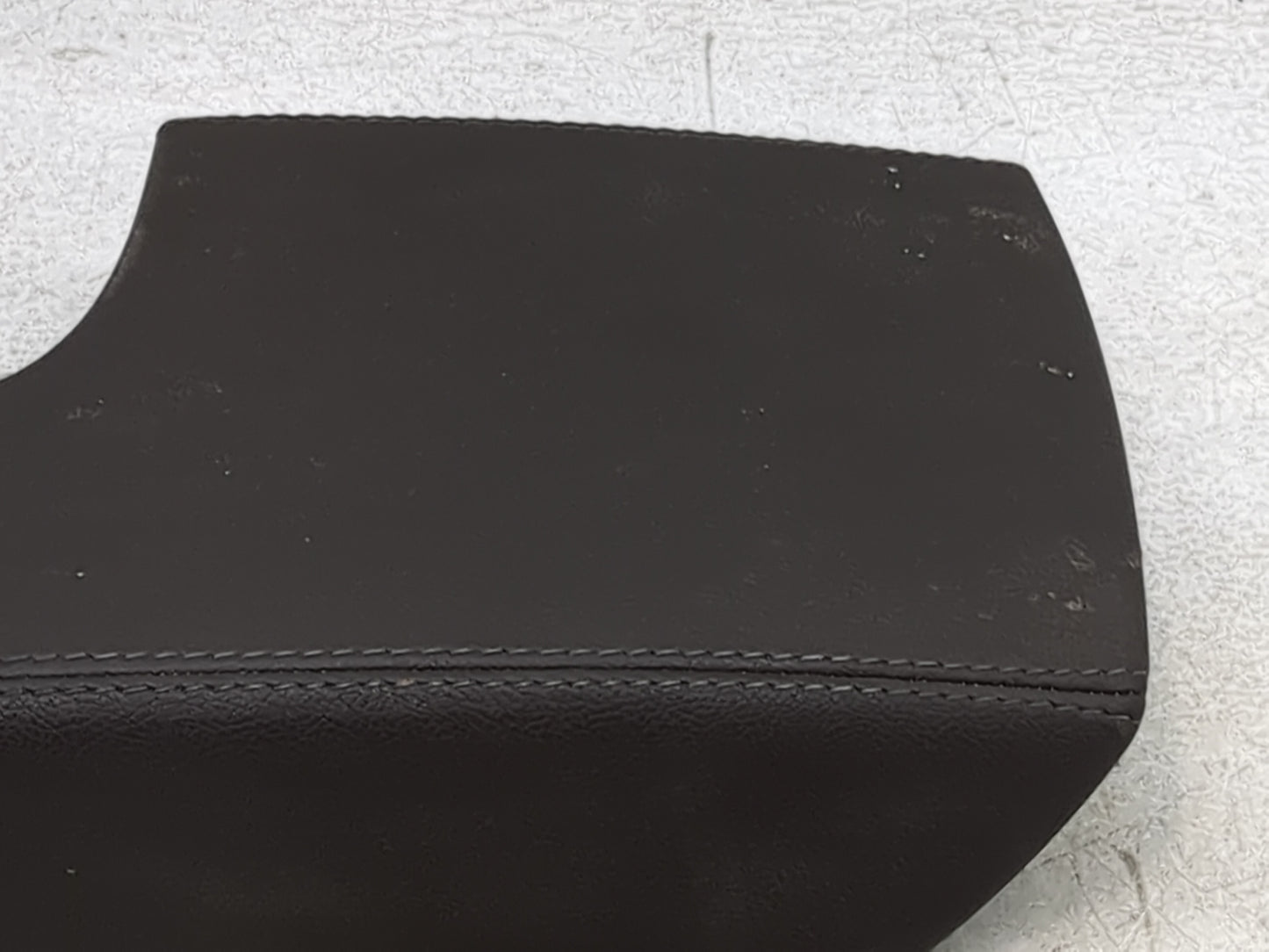 2011 Buick Regal Center Console Armrest Cover Lid Fits OEM Used Auto Parts - Oemusedautoparts1.com