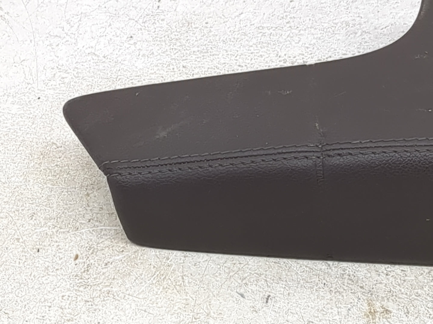 2011 Buick Regal Center Console Armrest Cover Lid Fits OEM Used Auto Parts - Oemusedautoparts1.com