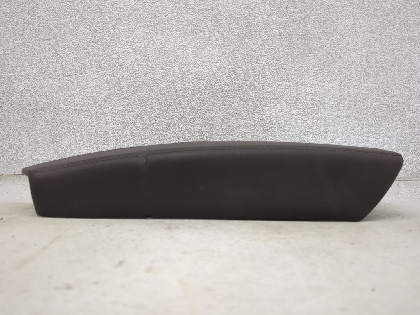 2011 Buick Regal Center Console Armrest Cover Lid Fits OEM Used Auto Parts - Oemusedautoparts1.com