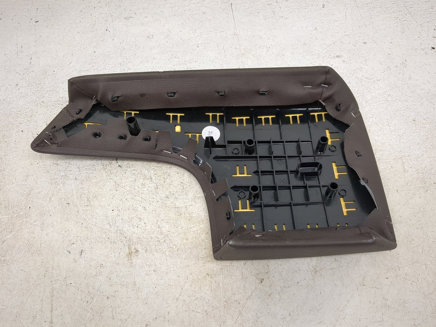 2011 Buick Regal Center Console Armrest Cover Lid Fits OEM Used Auto Parts - Oemusedautoparts1.com